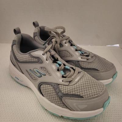 Skechers Air coolerd ultra light size 7 near new