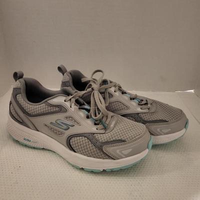 Skechers Air coolerd ultra light size 7 near new