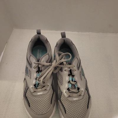 Skechers Air coolerd ultra light size 7 near new