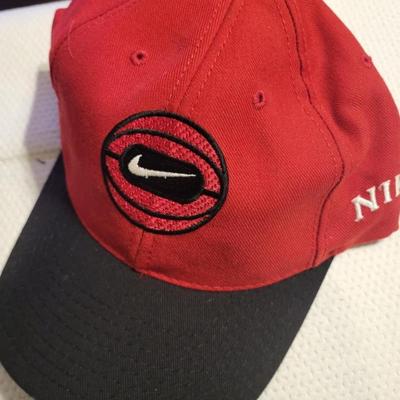4 caps