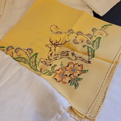 MISC LINENS AND TABLECLOTHS