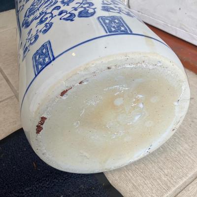 Vintage Blue/White Chinese Ceramic Umbrella Stand 18”h x 8” across