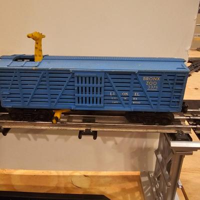 Assortment of Vintage Lionel Lines Cars O Gauge (T2-JS)