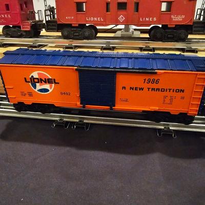 Assortment of Vintage Lionel Lines Cars O Gauge (T2-JS)