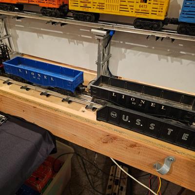 Assortment of Vintage Lionel Lines Cars O Gauge (T2-JS)