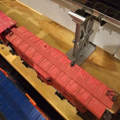 Assortment of Vintage Lionel Lines Cars O Gauge (T2-JS)