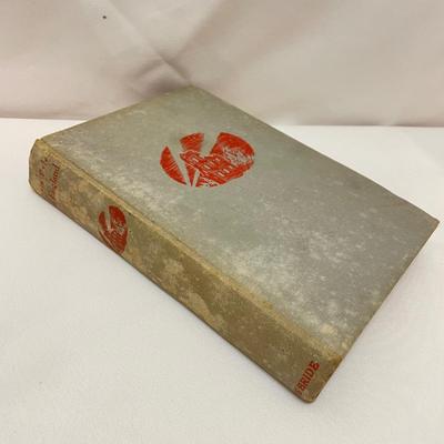 First Edition Ernie Pyle in England and More Classics (BR-SS)
