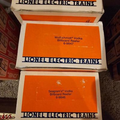 Beer Advertising Billboard Boxcars & Reefers (T1-JS)