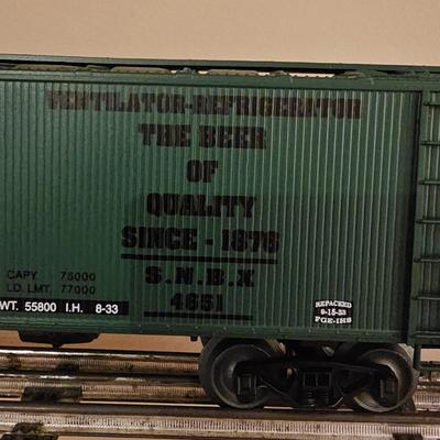 Beer Advertising Billboard Boxcars & Reefers (T1-JS)