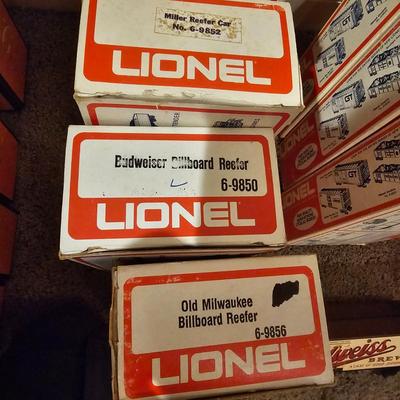 Beer Advertising Billboard Boxcars & Reefers (T1-JS)