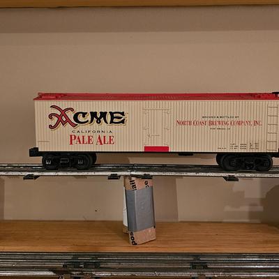 Beer Advertising Billboard Boxcars & Reefers (T1-JS)