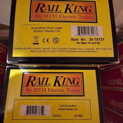 Beer Advertising Billboard Boxcars & Reefers (T1-JS)