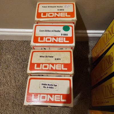 Beer Advertising Billboard Boxcars & Reefers (T1-JS)