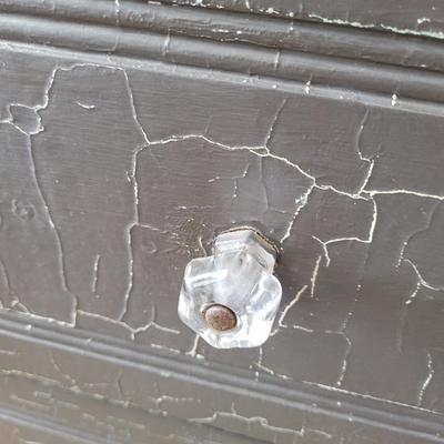 Shabby Chic Chippy Paint Dresser (FE-EL)