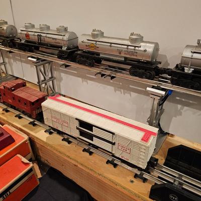 Vintage Lionel Cars & Boxes (T1-JS)