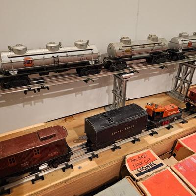 Vintage Lionel Cars & Boxes (T1-JS)