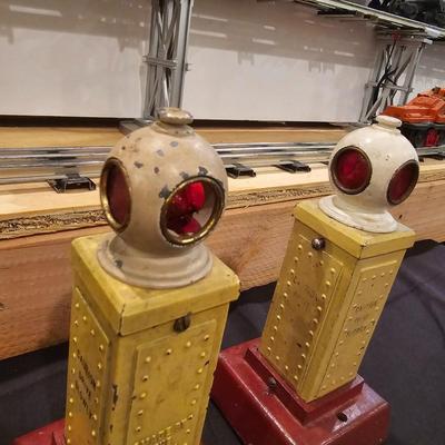 Vintage Lionel Cars & Boxes (T1-JS)