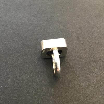 Beautiful silver, 925 with chunky rhinestone