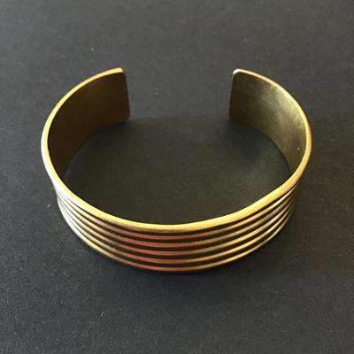 Beautiful vintage satin gold tone cuff bracelet
