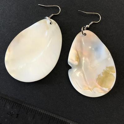 Cool vintage Abbelone Shell, peacock statement earrings