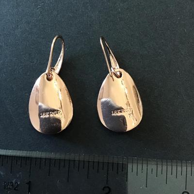 Beautiful, 18 karat RGP Rose gold plated Crystal dangle earrings