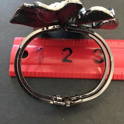 Very nice fashion statement bracelet