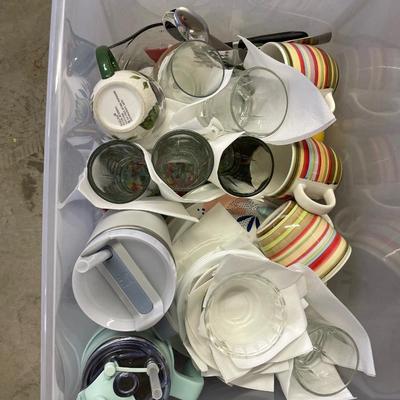 Stanley jug and more in tote