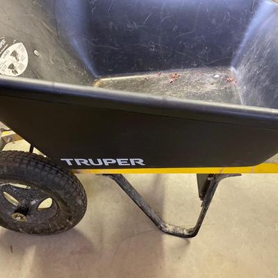 Truper wheelbarrow