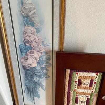 Faith and friends decor with roses