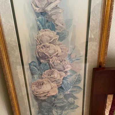 Faith and friends decor with roses