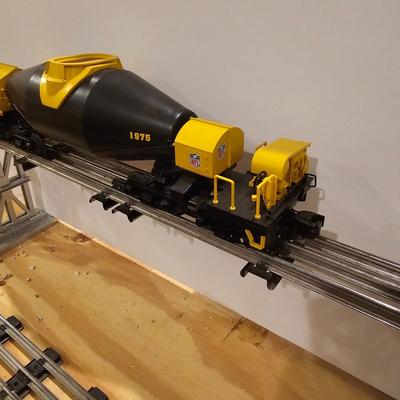 Steelers Bottle Car & Guadalcanal Box Car (T1-JS)