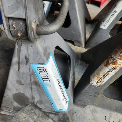 Lot of 4 6 Ton Jacks