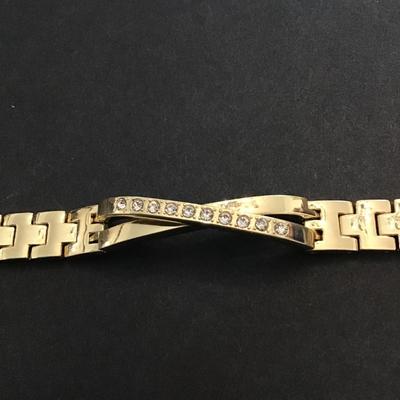 Gold tone bracelet
