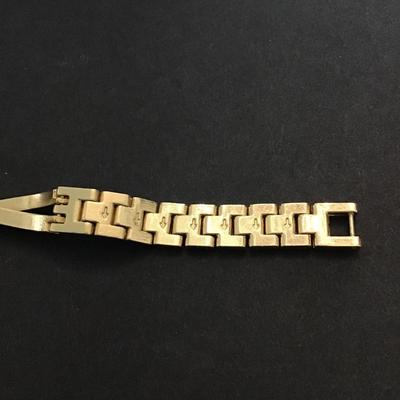 Gold tone bracelet