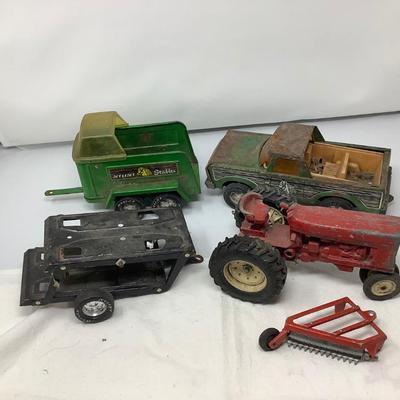Sale Photo Thumbnail #103: Nylint Truck and Horse Trailer, Car Caddy,Tractor with Tiller
