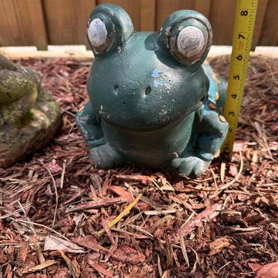 Set of 4 Outdoor Frog Garden Ornaments
