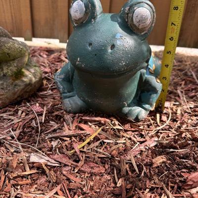 Set of 4 Outdoor Frog Garden Ornaments