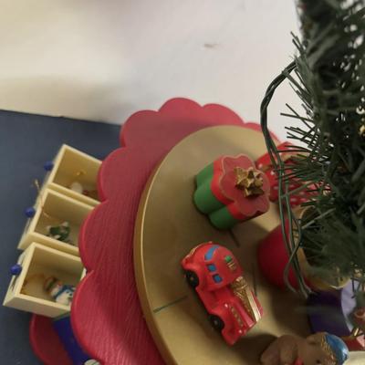 Music Box Christmas Tree