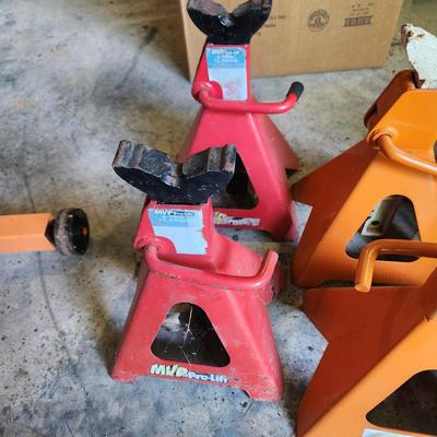 Lot of 6 Car Jack Stands