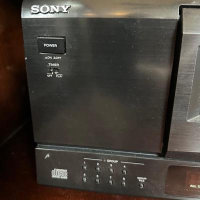 Sony CDP-CX153 100-Disc CD Changer & Kenwood Stereo Receiver