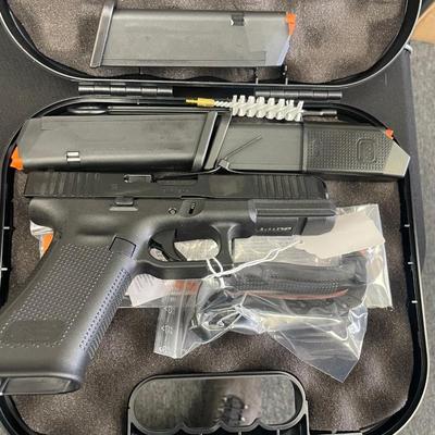 Sale Photo Thumbnail #155: MANUFACTURER: GLOCK
FAMILY: G17 Series
MODEL: G17 G5
TYPE: Semi-Auto Pistol
ITEM GROUP: Centerfire Polymer Pistols
ACTION: Safe Action
CALIBER/GAUGE: 9mm
FINISH: nDLC
FINISH TYPE: Black
FRAME: Polymer Frame
BARREL: 4.49"
OVERALL LENGTH: 7.95"
