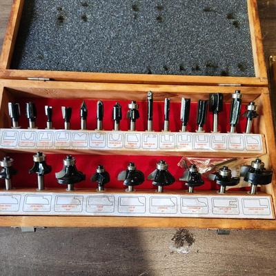 Large lot of Router Bits Woodcraft, Oldham Viper, Mastergrip, woodworking