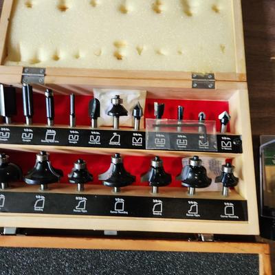 Large lot of Router Bits Woodcraft, Oldham Viper, Mastergrip, woodworking