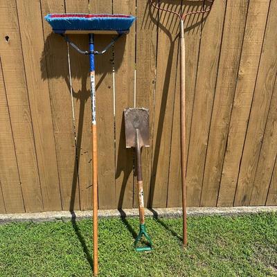 Yard Tool Lot 1