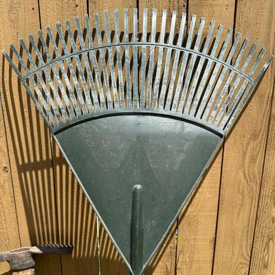 Yard Tools Lot 2