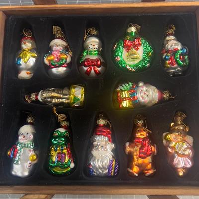 Sale Photo Thumbnail #275: 36 in this amazing Set. Great Condition. Very Nice!!! 36 Includes a Circus Elephant and owl . 
