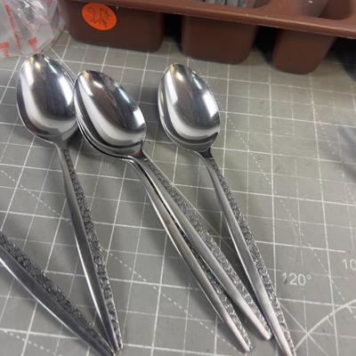 Sale Photo Thumbnail #326: Stainless Steel Not Complete but very usable. Probably Never USED!!!! Very Good Condition. 
