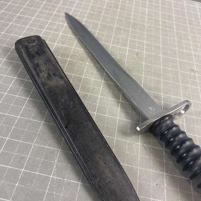 Sale Photo Thumbnail #373: Good Used Condition. his vintage Swiss Army bayonet was originally issued with the S.I.G. 57 Military rifle to the Swiss soldiers. It was manufactured in the 1950s and 1960s by both Wenger and Victorinox, the manufacturers of the famous Swiss Army knives.