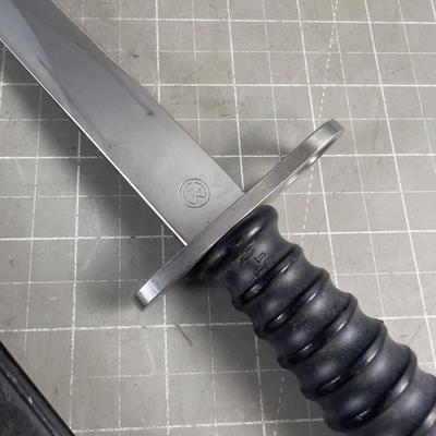 Sale Photo Thumbnail #374: Good Used Condition. his vintage Swiss Army bayonet was originally issued with the S.I.G. 57 Military rifle to the Swiss soldiers. It was manufactured in the 1950s and 1960s by both Wenger and Victorinox, the manufacturers of the famous Swiss Army knives.