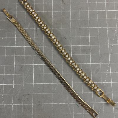 Sale Photo Thumbnail #535: Used. Nice. Not Marked Good Wearable Jewelry 